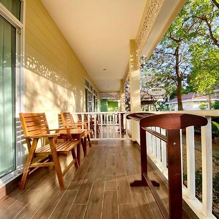 Ruen Maihom Riverside Cottage Канчанабурі Екстер'єр фото